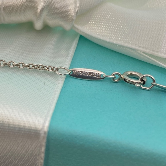 Tiffany & Co large Peretti open heart necklace 27mm 9.8 grams  16” silver 925 - Picture 6 of 8